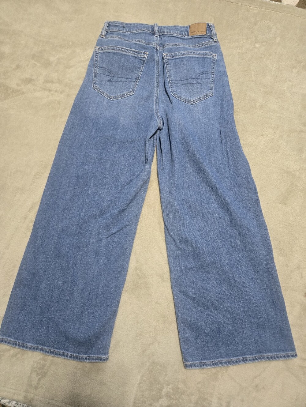 American Eagle Super High-Rise Baggy Wide Leg Jeans Womens Size 4 Short (28x27) - Picture 3 of 10